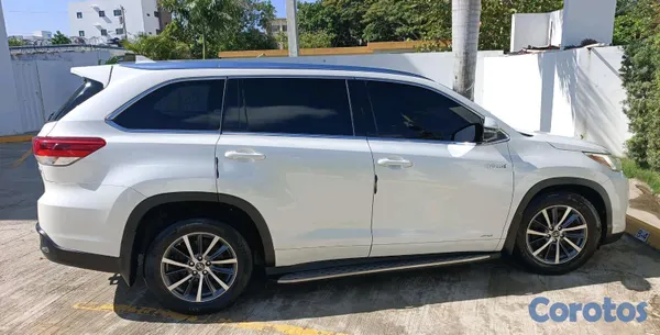 2017 Toyota Highlander — foto 11 / 11