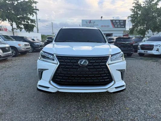 2018 Lexus Lx — foto 2 / 8