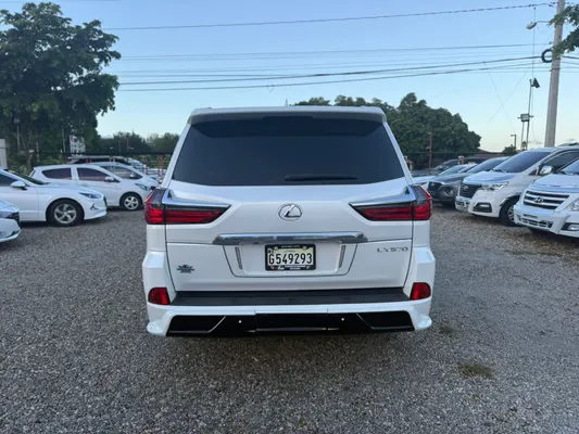 2018 Lexus Lx — foto 3 / 8
