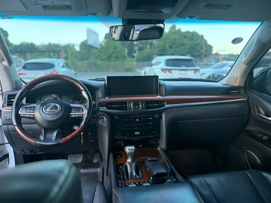2018 Lexus Lx — foto 5 / 8
