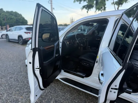 2018 Lexus Lx — foto 6 / 8