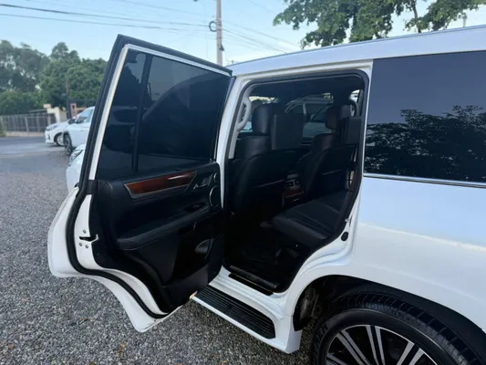 2018 Lexus Lx — foto 7 / 8