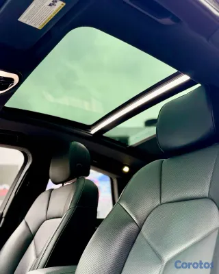 2020 Porsche Macan — foto 8 / 19