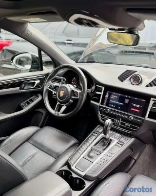 2020 Porsche Macan — foto 9 / 19