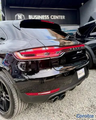 2020 Porsche Macan — foto 13 / 19