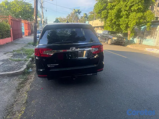 2020 Honda Odyssey — foto 4 / 8