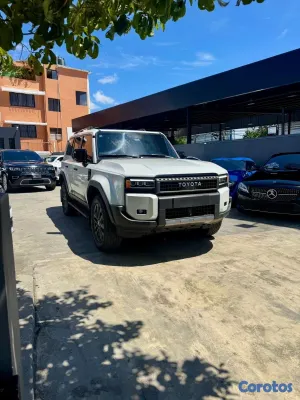 2025 Toyota Land Cruiser Prado — foto 3 / 10