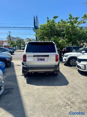 2025 Toyota Land Cruiser Prado — foto 7 / 10