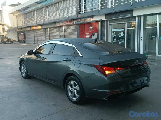 2021 Hyundai Avante — foto 4 / 10