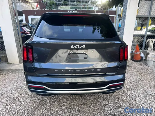 2022 Kia Sorento — foto 4 / 12