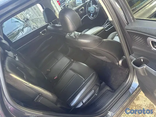 2022 Kia Sorento — foto 7 / 12