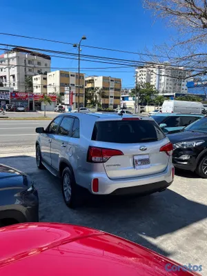 2014 Kia Sorento — foto 6 / 9