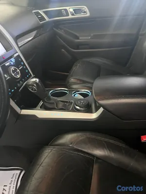 2013 Ford Explorer — foto 5 / 8