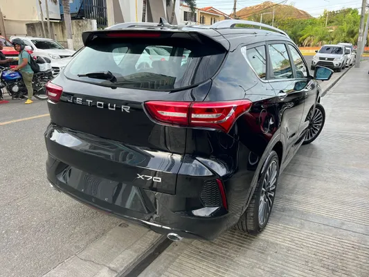 2024 Jetour X70 — foto 2 / 10