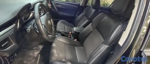 2015 Toyota Corolla — foto 10 / 16