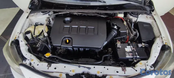 2013 Toyota Corolla — foto 7 / 16