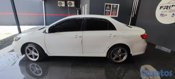2013 Toyota Corolla — foto 16 / 16