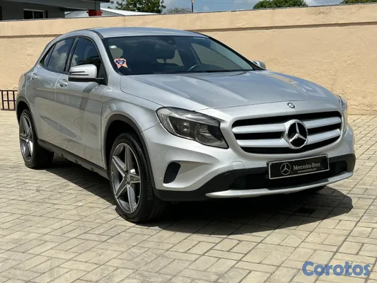 2017 Mercedes Clase GLA — foto 2 / 6