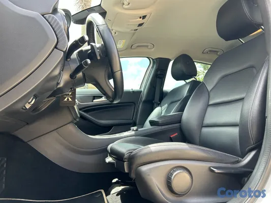 2017 Mercedes Clase GLA — foto 3 / 6