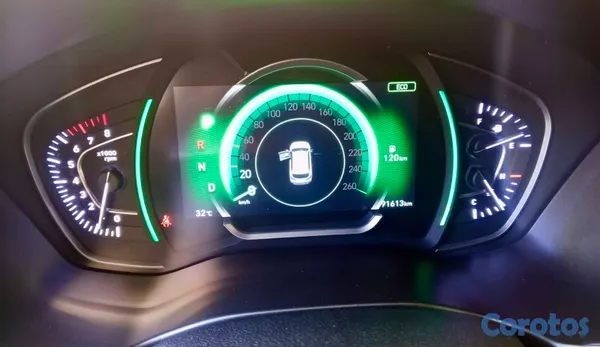 2019 Hyundai Santa Fe — foto 2 / 9