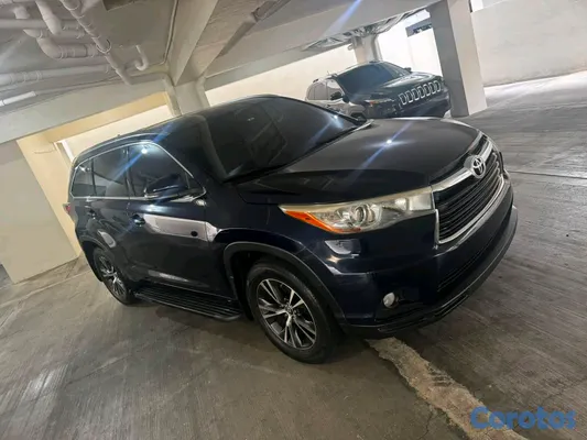 2016 Toyota Highlander — foto 5 / 8