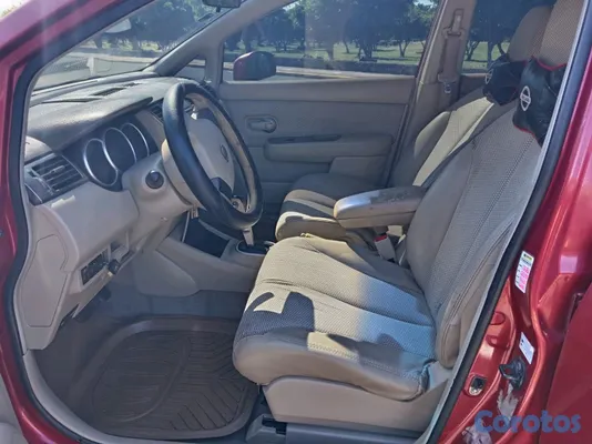 2008 Nissan Tiida — foto 5 / 8