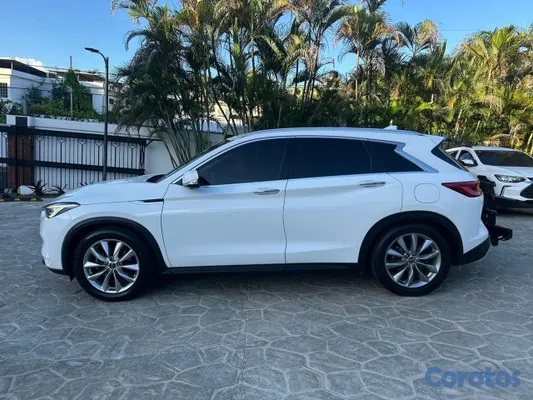 2019 Infiniti Qx-56 — foto 6 / 8