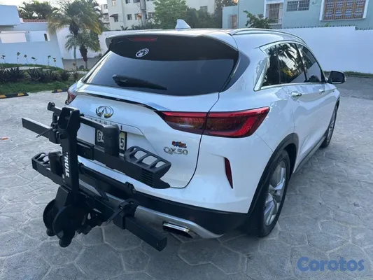 2019 Infiniti Qx-56 — foto 7 / 8
