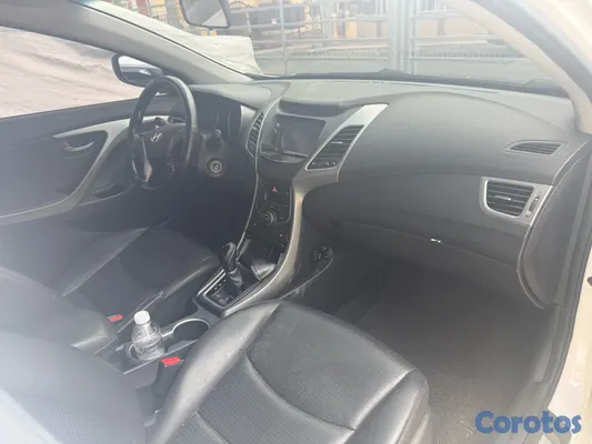 2014 Hyundai Avante — foto 5 / 6