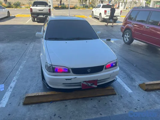 2000 Toyota Corolla