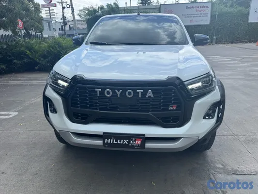 2025 Toyota Hilux — foto 10 / 11