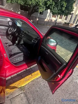 2013 Suzuki Swift — foto 4 / 6