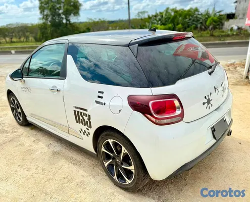 2019 Citroën DS3 — foto 3 / 8