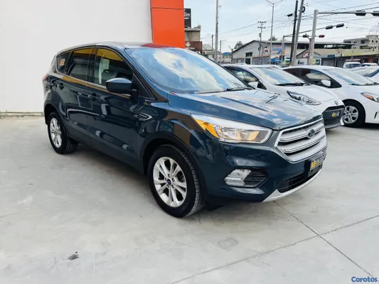 2019 Ford Escape — foto 2 / 10