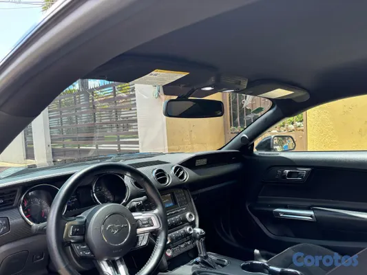 2015 Ford Mustang — foto 3 / 6