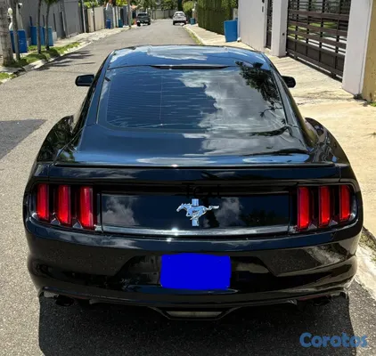 2015 Ford Mustang — foto 4 / 6