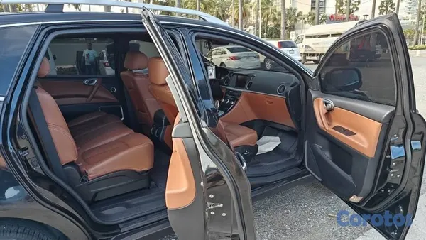 2011 Luxgen Suv — foto 2 / 9