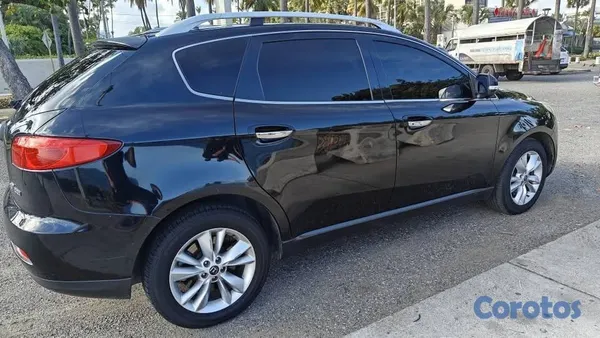 2011 Luxgen Suv — foto 7 / 9