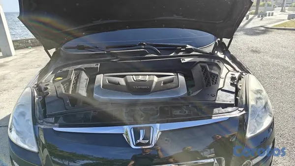 2011 Luxgen Suv — foto 8 / 9