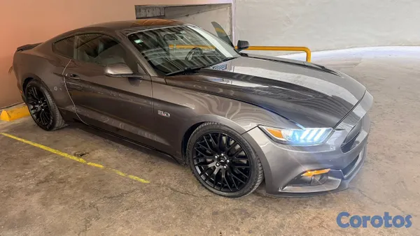 2015 Ford Mustang — foto 4 / 10