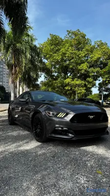 2015 Ford Mustang — foto 8 / 10