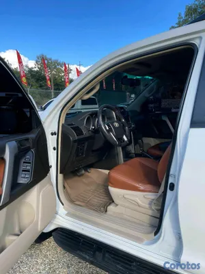 2012 Toyota Land Cruiser Prado — foto 2 / 12