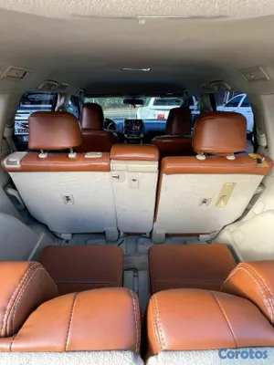2012 Toyota Land Cruiser Prado — foto 8 / 12