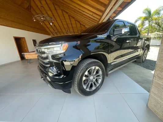 2023 Chevrolet Silverado — foto 2 / 10