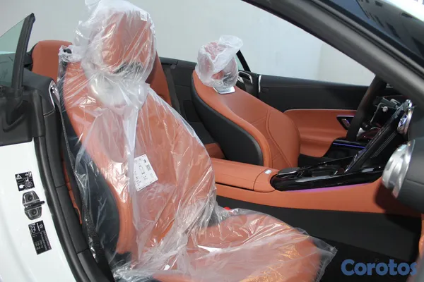 2026 Mercedes-Benz Clase SL 55-AMG — foto 3 / 18