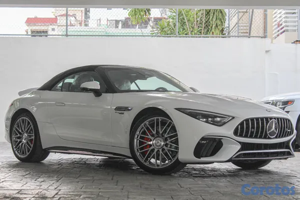 2026 Mercedes-Benz Clase SL 55-AMG — foto 8 / 18