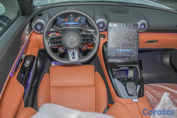 2026 Mercedes-Benz Clase SL 55-AMG — foto 16 / 18