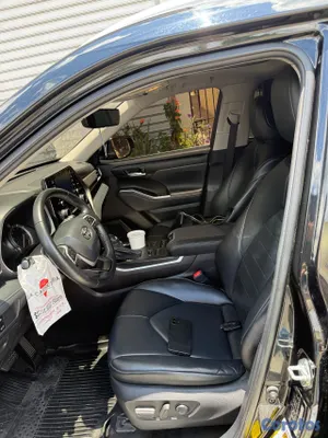 2022 Toyota Highlander — foto 4 / 9