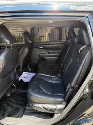2022 Toyota Highlander — foto 5 / 9