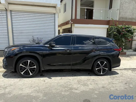 2022 Toyota Highlander — foto 7 / 9